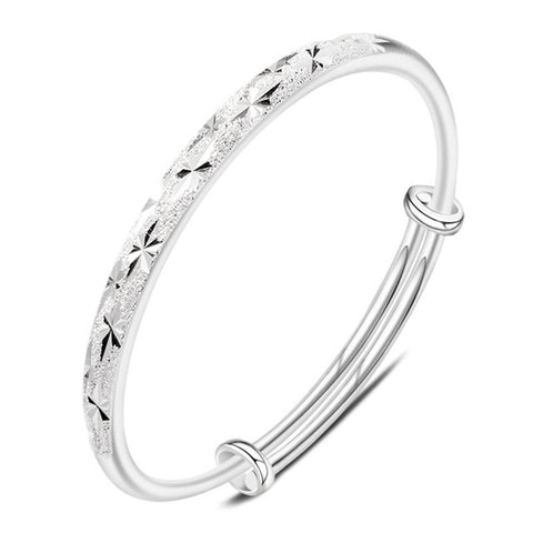 Expandable Bangle with Stars