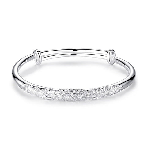 Expandable Bangle with Flowers