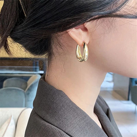 Classic Opening Gold Hoop Earrings